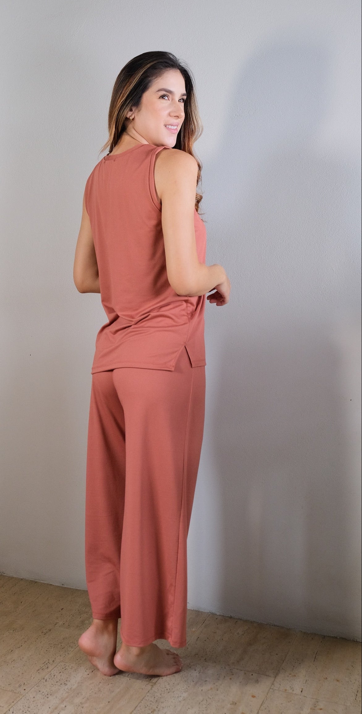 SET HELICONEA