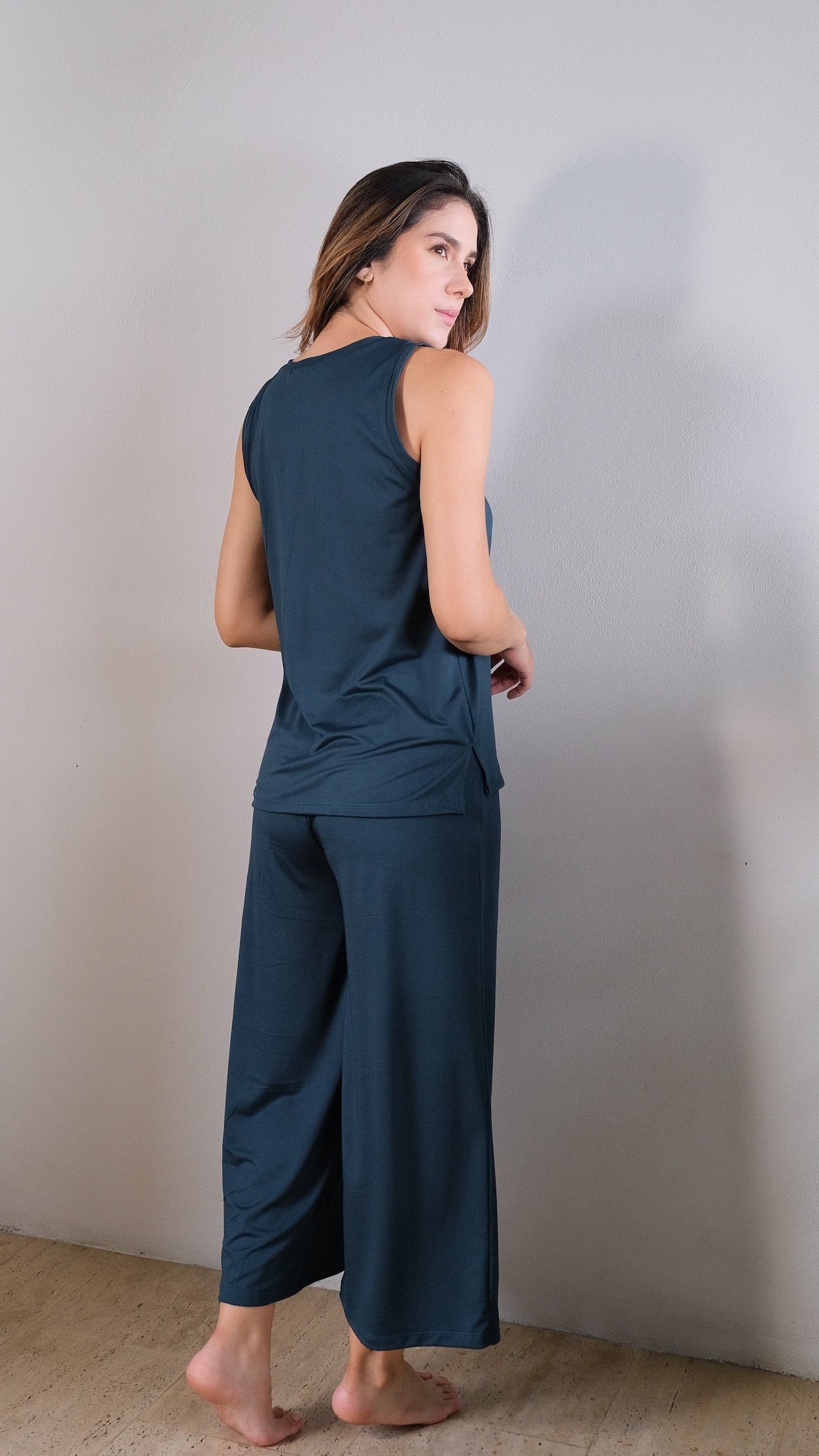 SET HELICONEA
